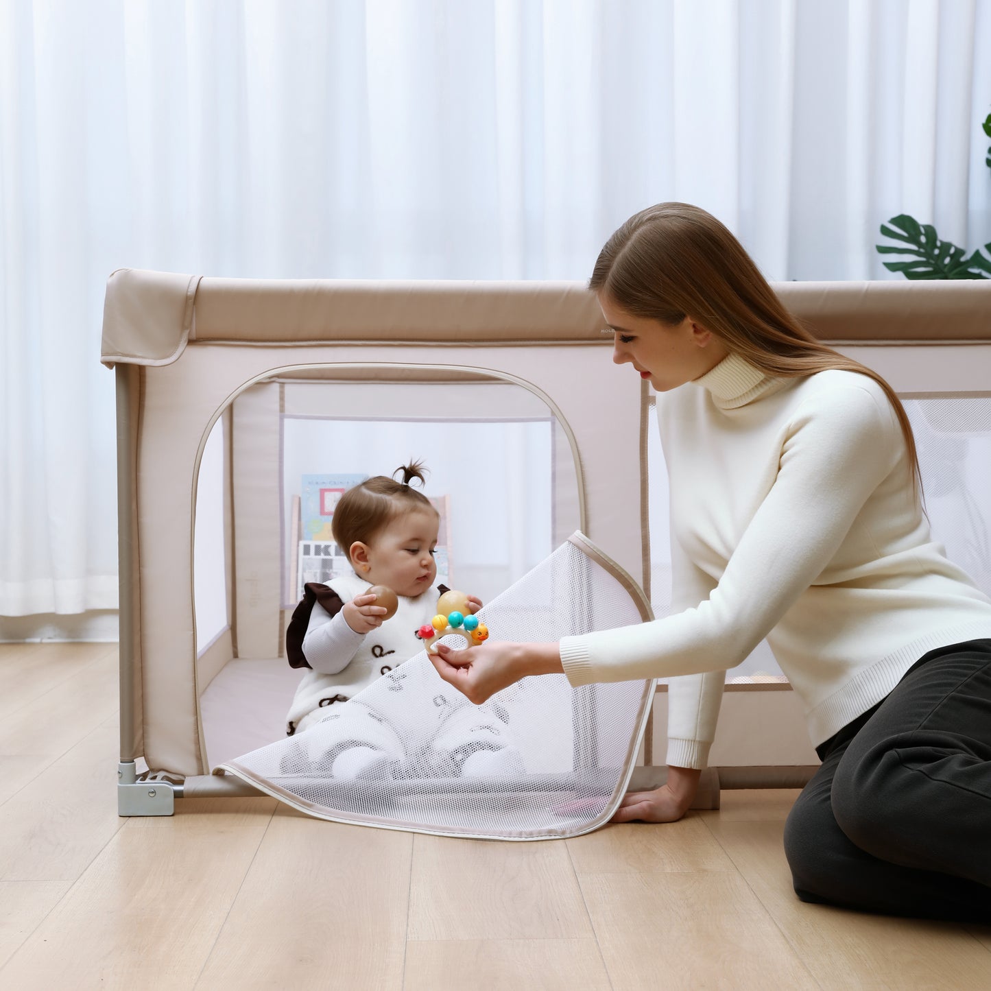 Elissio® Laufstall Klappbar 150x150 - Beige Spielball-Edition